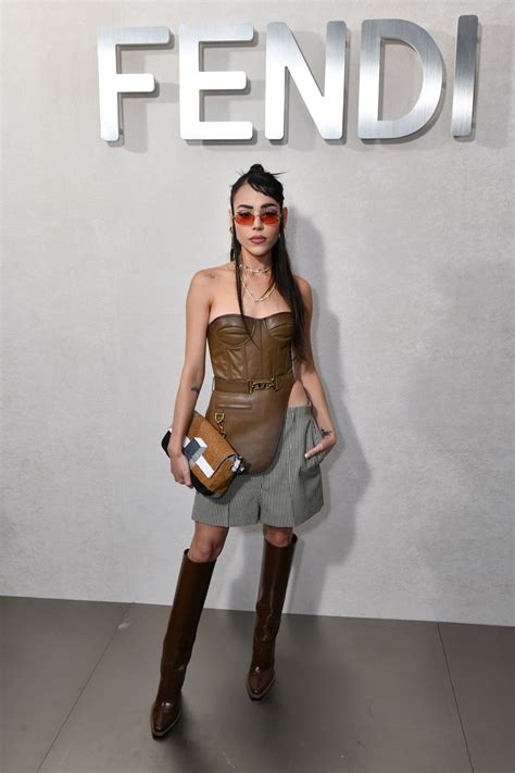 danna paola fendi|Danna Paola se abre camino en el mundo de la moda.